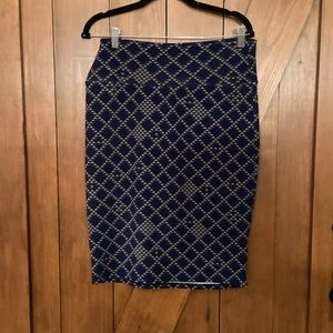 LuLaRoe size L navy blue with grey pattern skirt